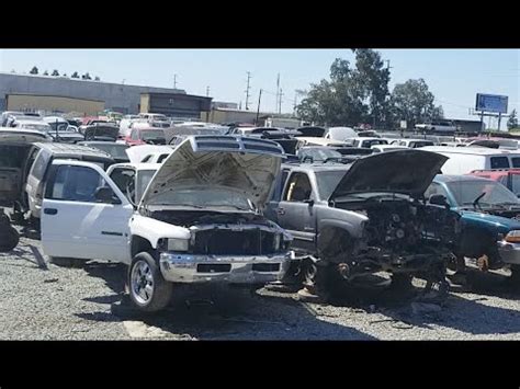 Yonkes en otay san diego - Oct 18, 2021 · San Diego Union-Tribune. Oct. 18, 2021 9:10 AM PT. OTAY MESA —. Los investigadores dijeron el domingo que un incendio que destruyó unos 200 vehículos en un yonke de Otay Mesa causó daños por ... 